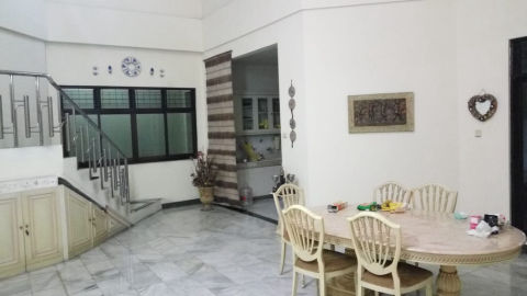 Dijual Rumah Dharmahusada