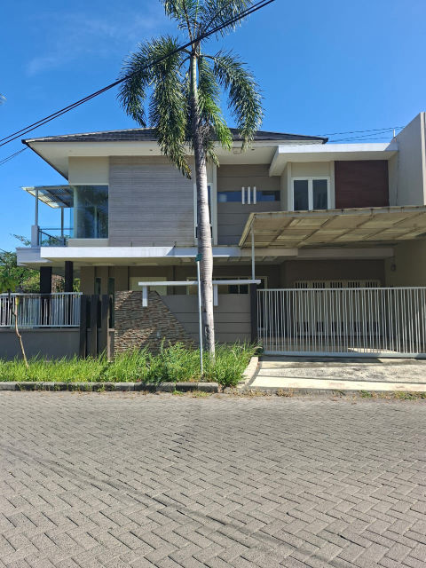 Dijual Rumah Galaxy Bumi Permai Araya 2