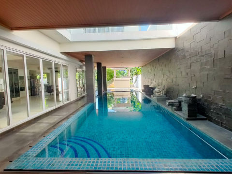 Dijual Rumah Graha Family