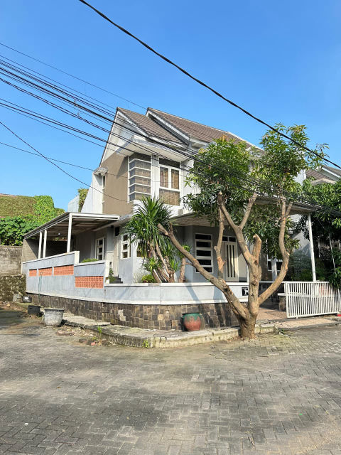 Dijual Rumah Darul Aisyah GKB Gresik