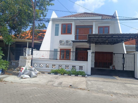 Disewa Rumah Dukuh Kupang Timur