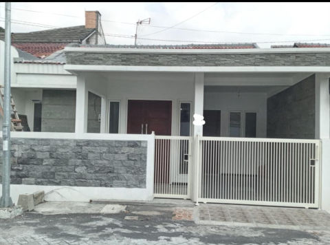 Dijual Rumah Jalan Wiyung Indah