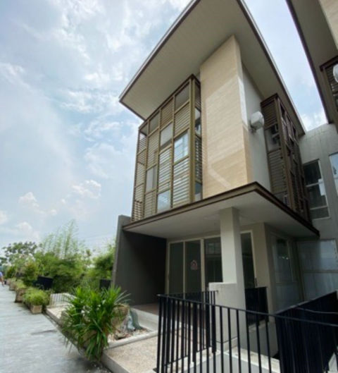 Dijual Rumah Wisata Bukit Mas Cluster Notredame
