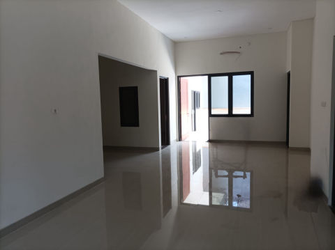 Dijual Rumah Jalan Manyar