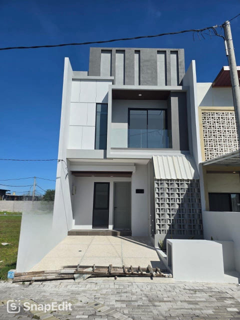 Dijual Rumah Clover Ville Baru Gress