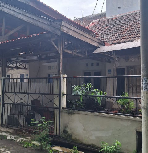 Dijual Rumah Semolowaru Timur