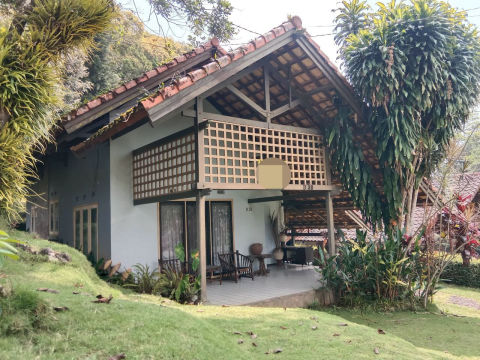Dijual Rumah Villa Grand Whiz Trawas