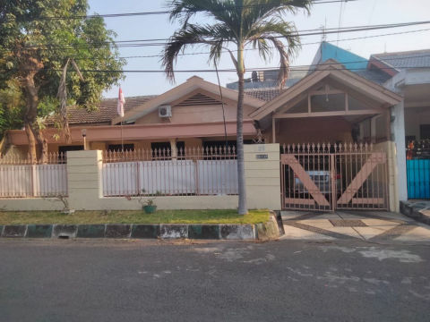 Dijual Rumah Nginden Intan Tengah
