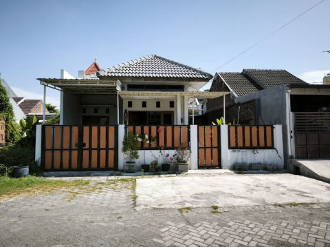 Dijual Rumah Medayu Utara