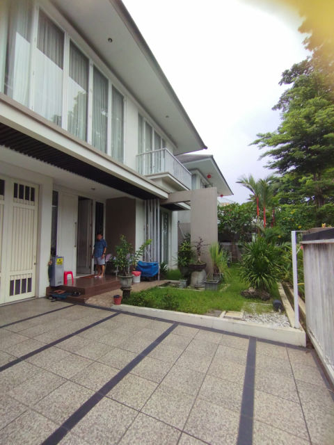 Disewa Rumah Royal Residence