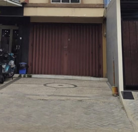 Disewa Ruko Komersial Jalan Kutisari