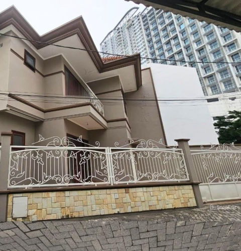 Dijual Rumah Darmo Baru Gress