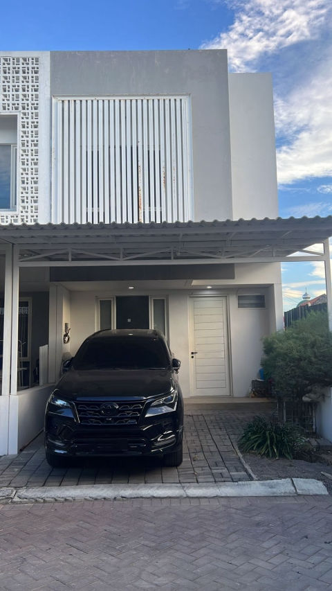 Dijual Rumah Dian Istana