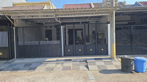 Disewa Rumah Western Village