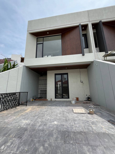 Dijual Rumah Klampis Semolo Timur Baru Gress