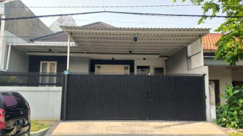 Dijual Rumah Manyar Rejo