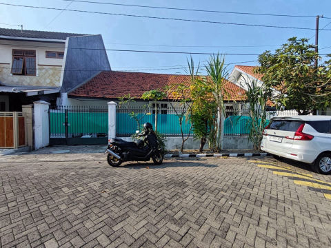Dijual Rumah Medokan Ayu