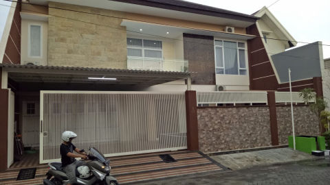 Dijual Rumah Kendangsari