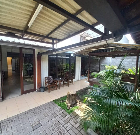 Dijual / Disewa Bangunan Raya Siwalankerto