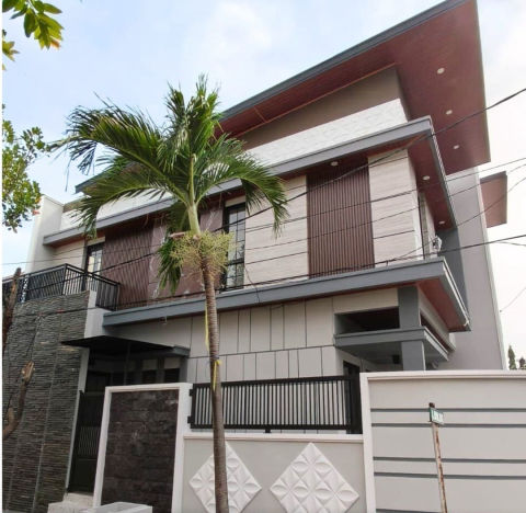 Dijual Rumah Manyar Minimalis Baru Gress