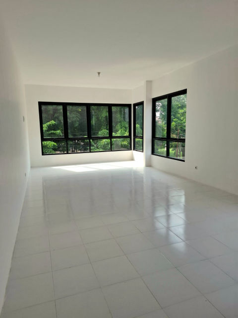 Dijual Ruko Komersial Jalan Manyar