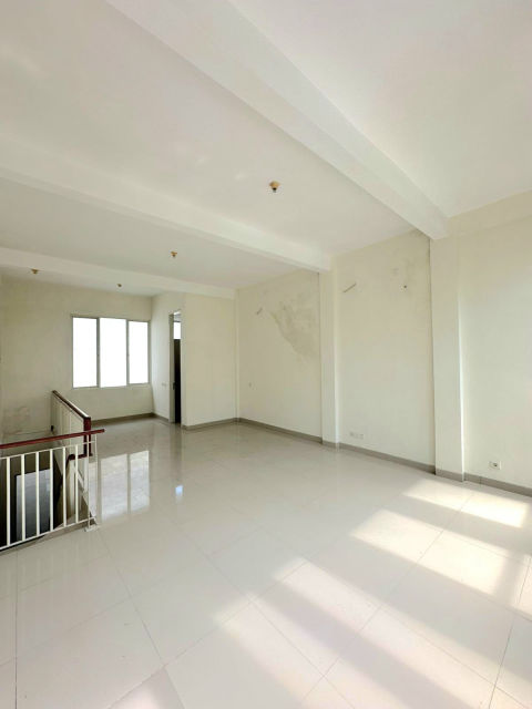 Disewa Ruko Komersial Pakuwon City