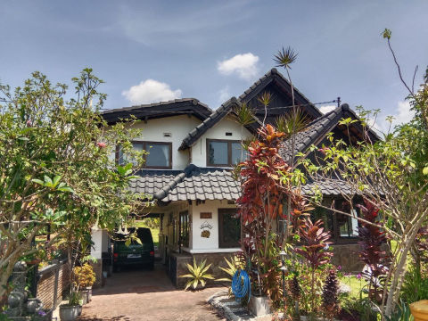 Dijual Rumah Villa Grand Whiz Trawas
