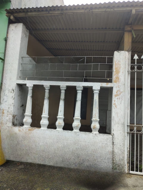 Dijual Rumah Usaha Kutisari Selatan