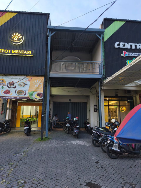 Disewa Ruko Komersial Jalan Borobudur Malang
