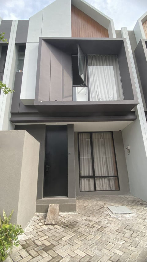 Dijual Rumah Grand Eastern
