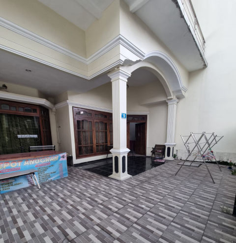 Dijual Rumah Darmo Permai Utara