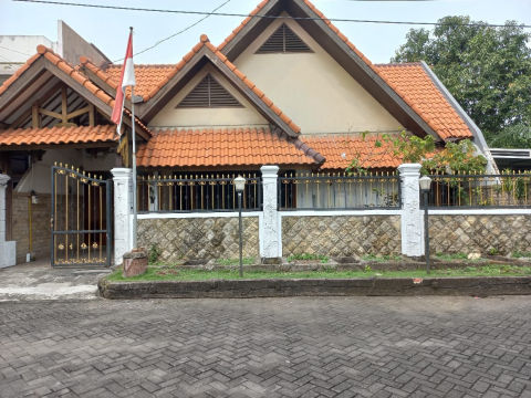 Dijual Rumah Medokan Asri Timur