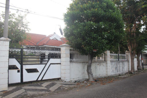 Dijual Rumah Hitung Tanah Taman Gading Pantai