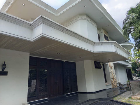 Disewa Rumah Komersial Kupang Baru