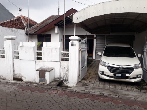 Dijual Rumah Semolowaru Utara