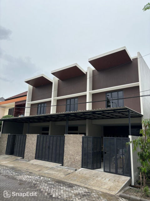 Dijual Rumah Tenggilis Utara