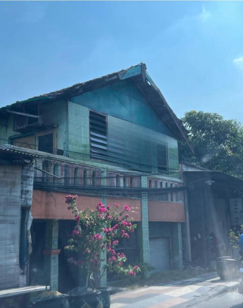 Dijual Rumah Kos Jalan Raya Manukan Kulon