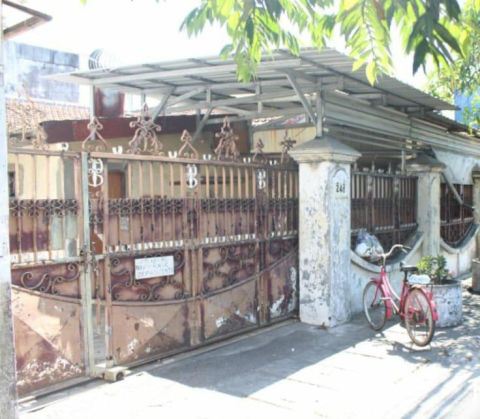 Dijual Rumah Raya Kenjeran