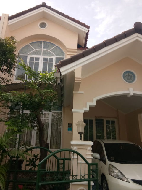 Dijual Rumah Pakuwon City Cluster Taman Mutiara