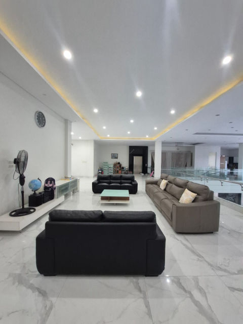 Dijual Rumah Citraland Utama
