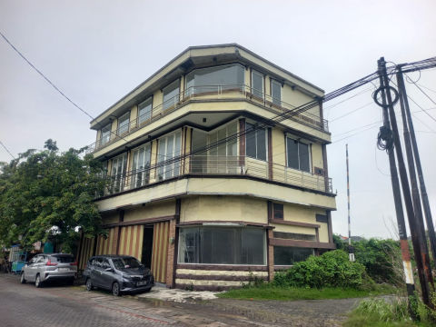 Dijual Ruko Komersial Keputih Tegal Timur