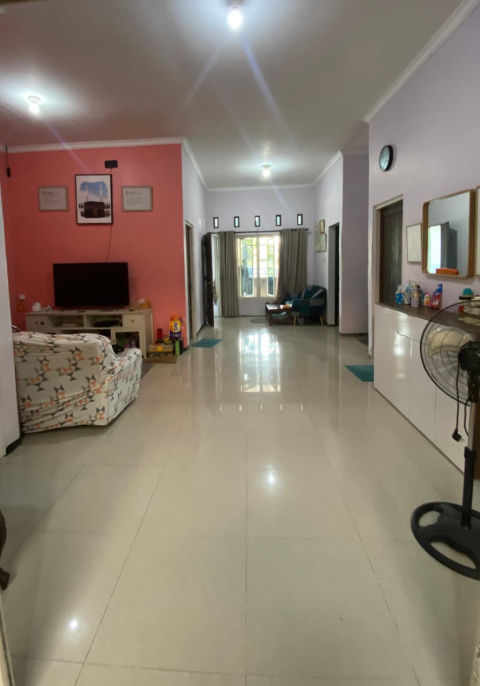 Dijual Rumah Wiguna Timur