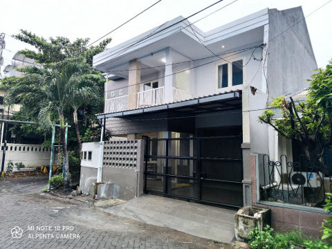Dijual / Disewa Rumah Darmo Permai Utara