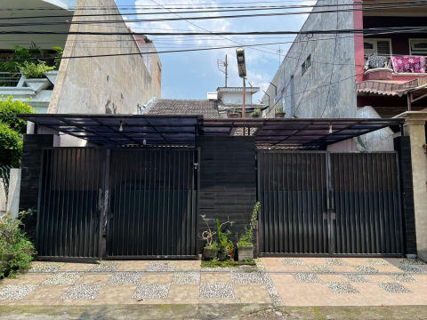 Dijual Rumah Barata Jaya