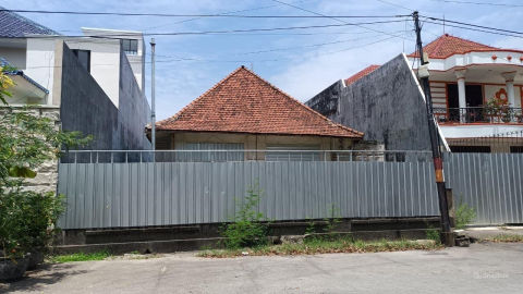 Dijual Rumah Komersial Hitung Tanah Jalan Kemuning