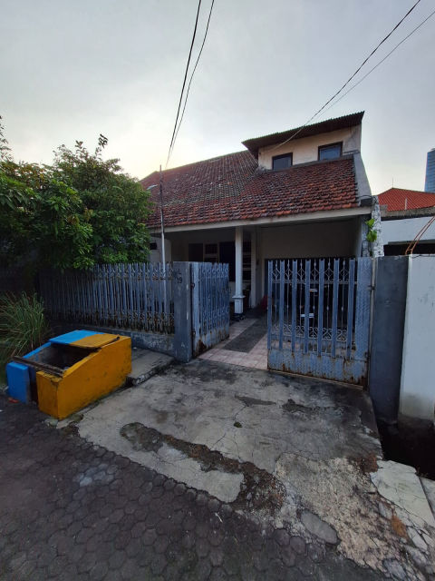 Dijual Rumah Tenggilis
