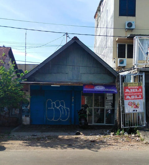 Dijual Komersial Jalan Raya Tidar