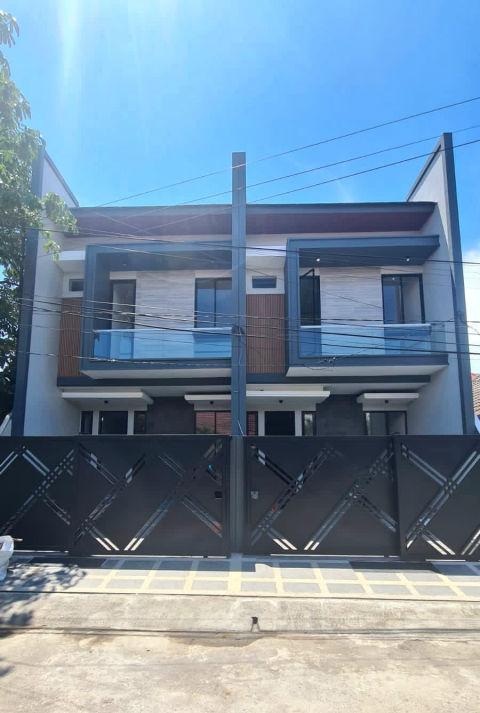 Dijual Rumah Manyar Tirtoyoso Selatan Baru Gress