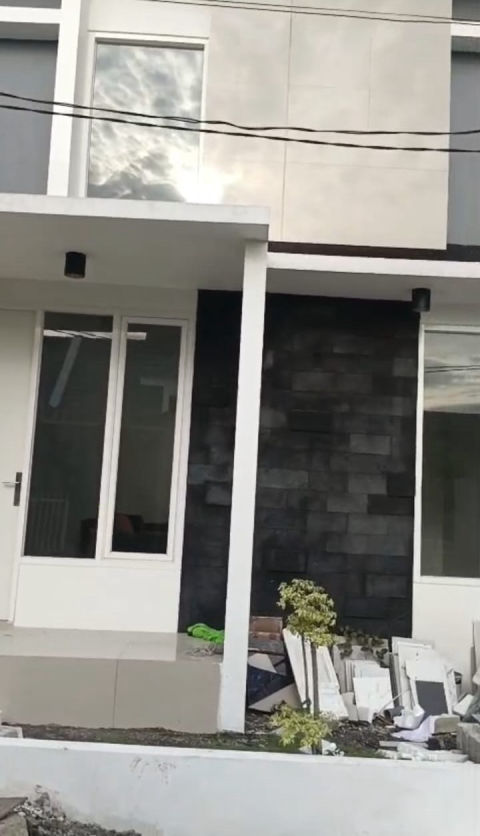 Dijual Rumah Tambak Medokan Ayu Baru Gress