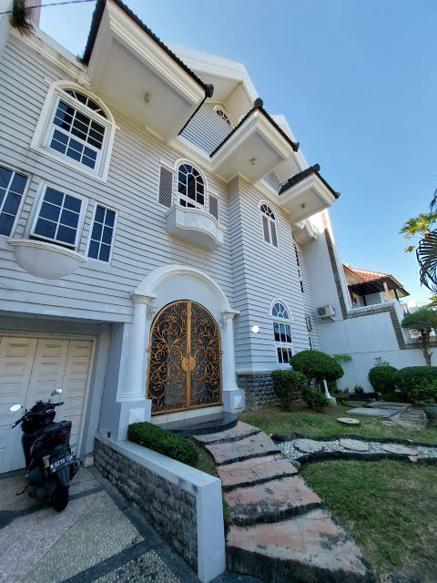 Dijual Rumah Darmo Hill Blok N